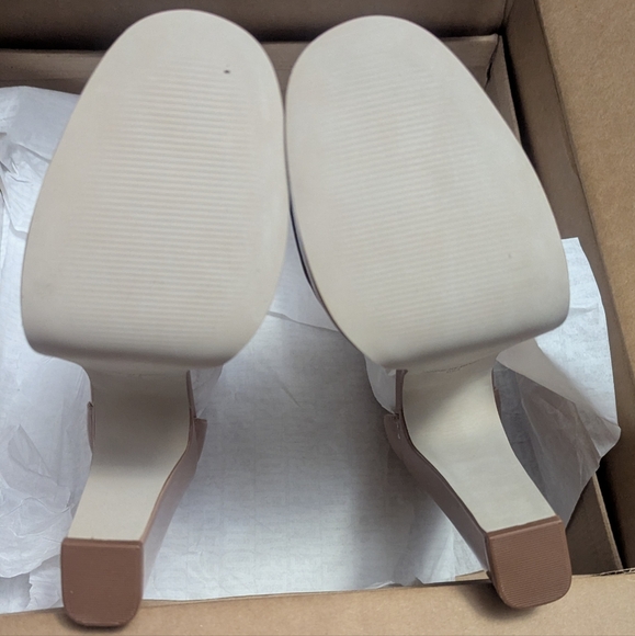 Nightfall Blush Patent Platform By Steve Madden - Picture 8 of 9